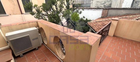 Дом с 4 спальнями в Кремона, Италия № 271563 18