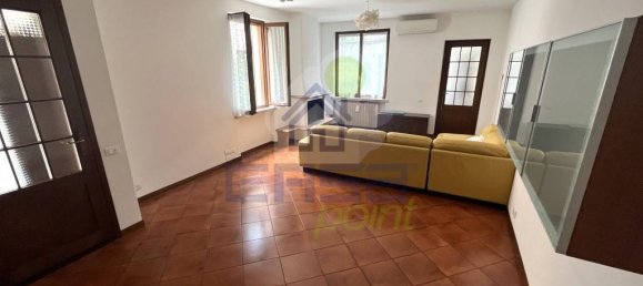 Дом с 4 спальнями в Кремона, Италия № 271563 5