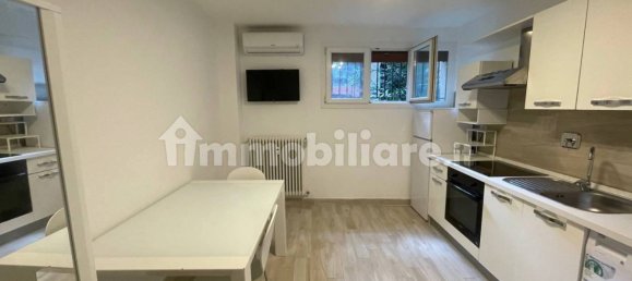 1 bedroom Apartment in Bologna, Italy No. 328985 2