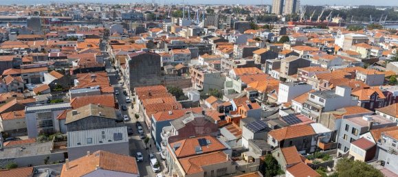 9 bedrooms Building in Matosinhos, Portugal No. 88317 28