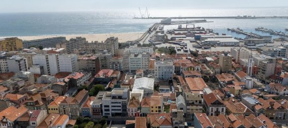 9 bedrooms Building in Matosinhos, Portugal No. 88317 15