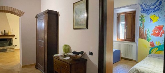 2 Schlafzimmer Haus in Castelnuovo di Val di Cecina, Italy, Nr. 129599 14