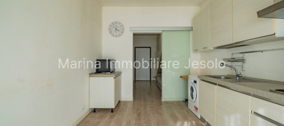 Apartamento de 3 habitaciónes en Jesolo, Italy No. 147777 16