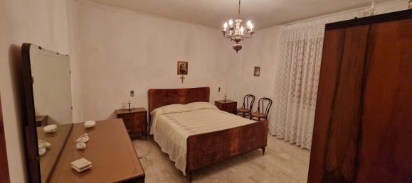 5 rooms Apartment in Genzano di Lucania, Italy No. 256833 6