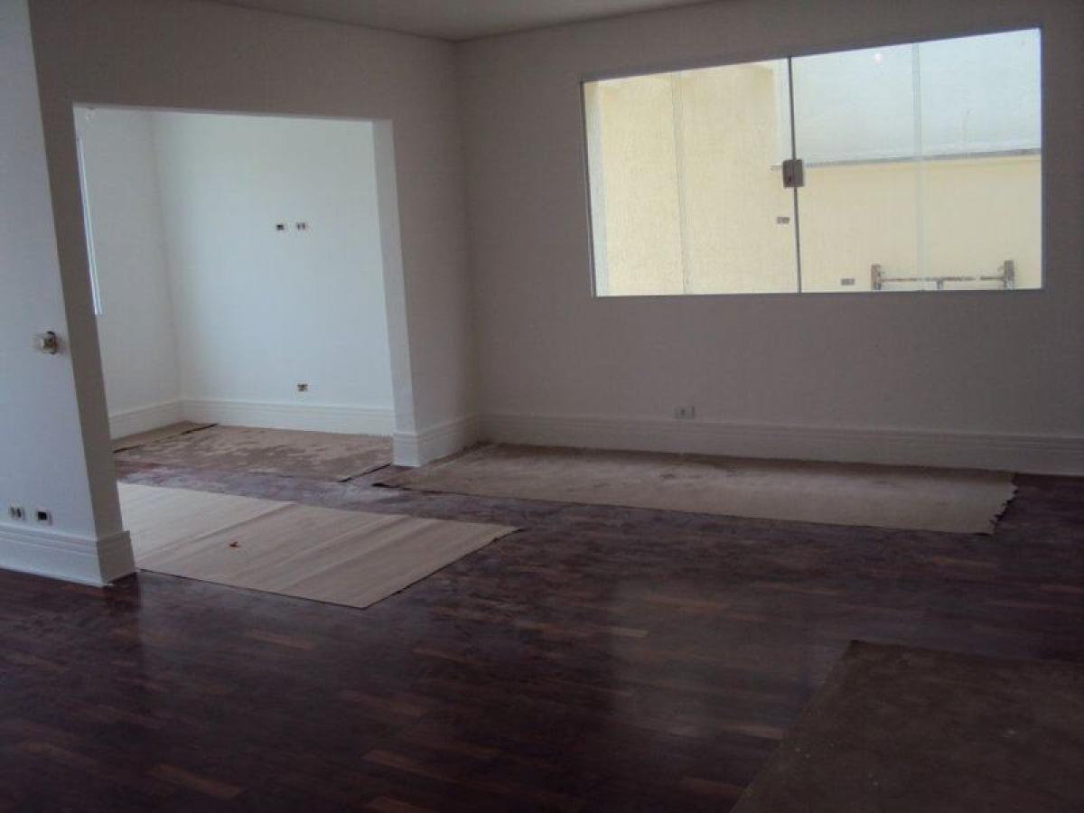 Дом с 4 спальнями в Сан-Паулу, Бразилия № 515487