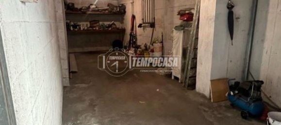 1 room Garage in Turin, Italy No. 33012 9