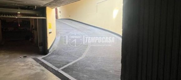 1 room Garage in Turin, Italy No. 33012 4
