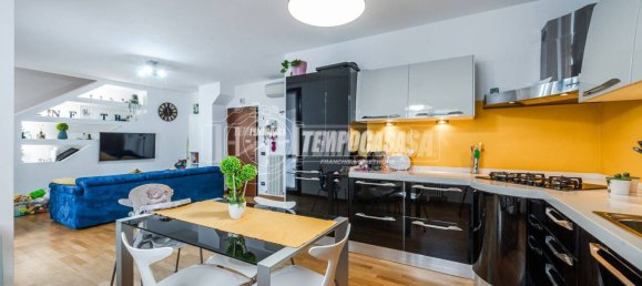 Квартира с 2 спальнями в Маранелло, Италия № 201129 6