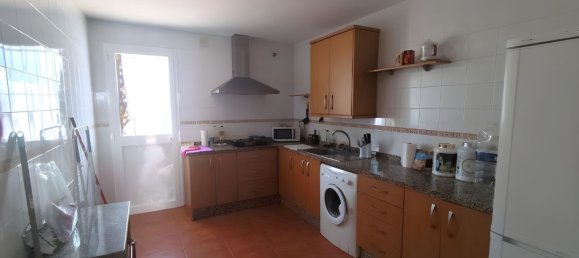 4 Schlafzimmer Haus in Alameda, Spain, Nr. 153886 5