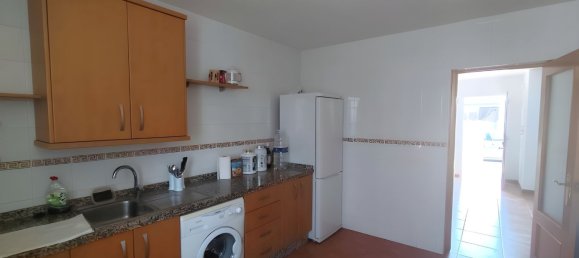 4 Schlafzimmer Haus in Alameda, Spain, Nr. 153886 4