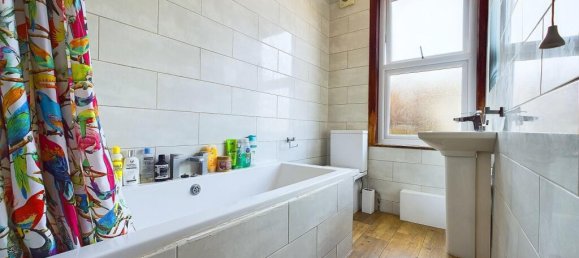 3 bedrooms House in Gillingham, United Kingdom No. 13829 18