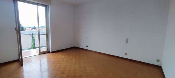 Квартира с 4 спальнями в Каруго, Италия № 359715 9