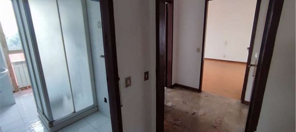 Квартира с 4 спальнями в Каруго, Италия № 359715 11