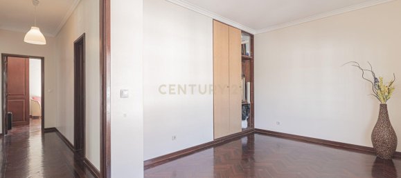 5 bedrooms Villa in Loures, Portugal No. 121043 30