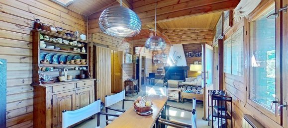 4 bedrooms House in Ranco, Italy No. 329688 8