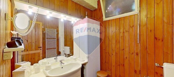 4 bedrooms House in Ranco, Italy No. 329688 23