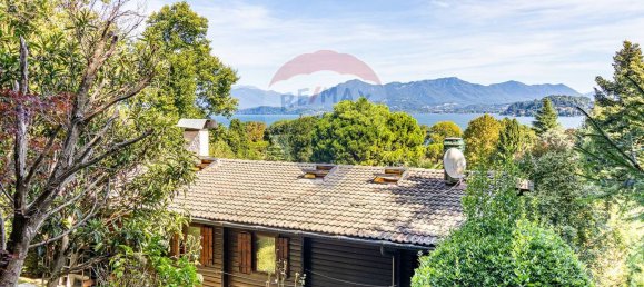 4 bedrooms House in Ranco, Italy No. 329688 44