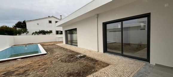 4 bedrooms House in Setubal, Portugal No. 121954 8