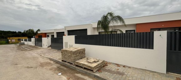 4 bedrooms House in Setubal, Portugal No. 121954 2