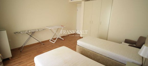 3 bedrooms Apartment in Sliema, Malta No. 10008 15