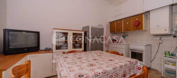 2 bedrooms Apartment in Bologna, Italy No. 332380 2
