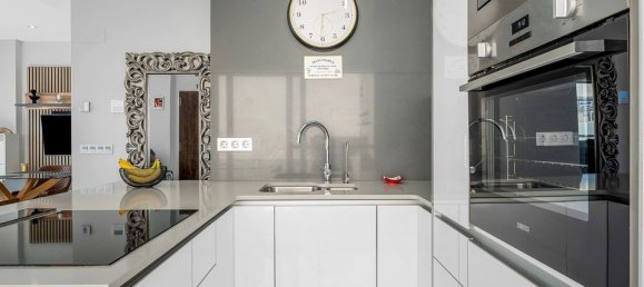 4 bedrooms Villa in Alicante, Spain No. 176059 9