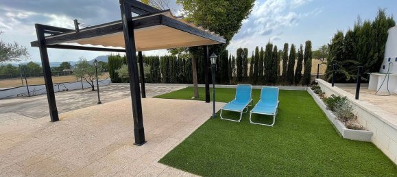 4 bedrooms House in Yecla, Spain No. 94854 3