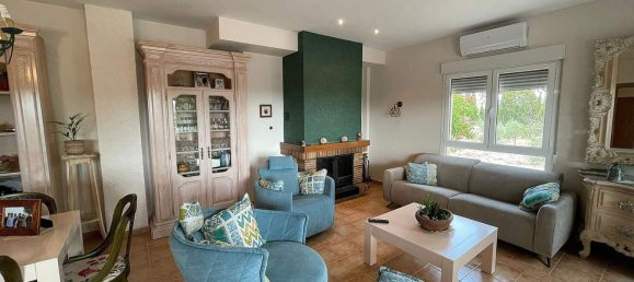 4 bedrooms House in Yecla, Spain No. 94854 6