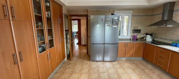 4 bedrooms House in Yecla, Spain No. 94854 8