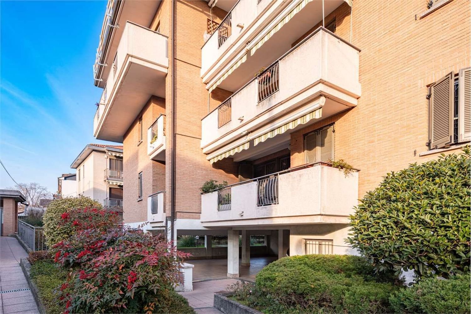 2غرفة شقة في Nova Milanese, Italy رقم 65254