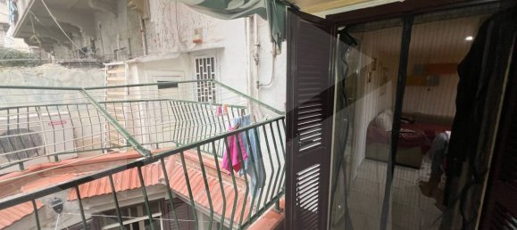 2 rooms Building in Bari, Italy No. 28945 12