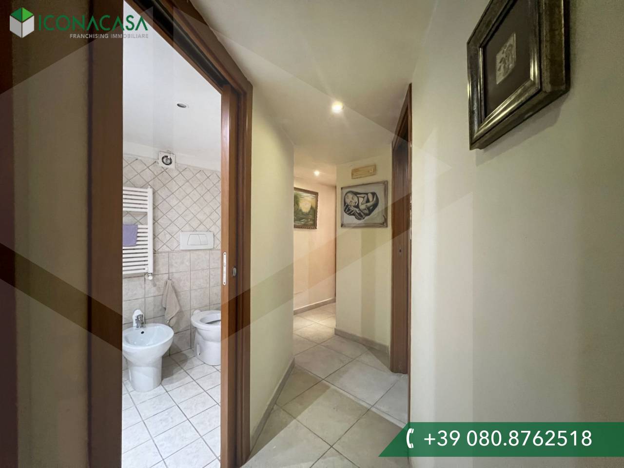 2 rooms Building in Bari, Italy No. 28945