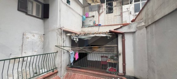 2 rooms Building in Bari, Italy No. 28945 7