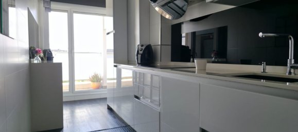 Apartamento de 3 dormitorios en Vitoria-Gasteiz, Spain No. 148147 9