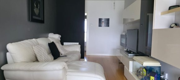 Apartamento de 3 dormitorios en Vitoria-Gasteiz, Spain No. 148147 2