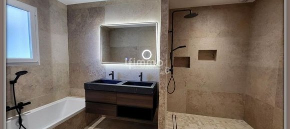 Casa de 4 dormitorios en Sadirac, France No. 346544 10