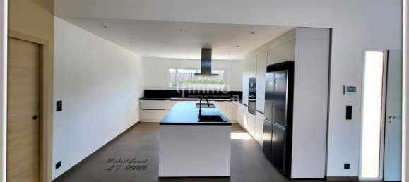 Casa de 4 dormitorios en Sadirac, France No. 346544 5