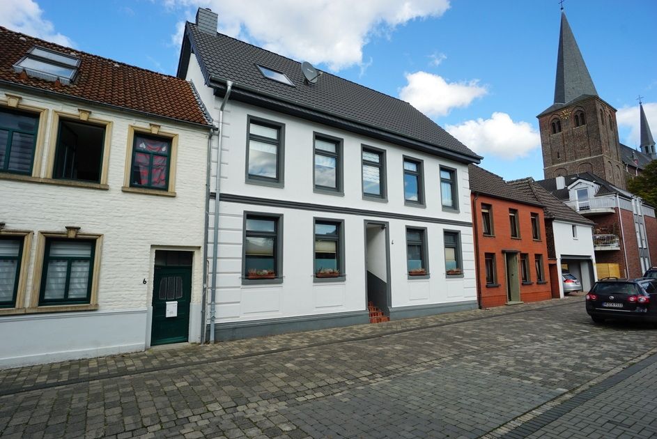 3 bedrooms Townhouse in Wesel, Germany No. 153634