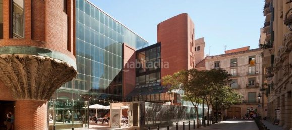 Apartamento de 2 dormitorios en Ciudad Vieja, Spain No. 153814 17