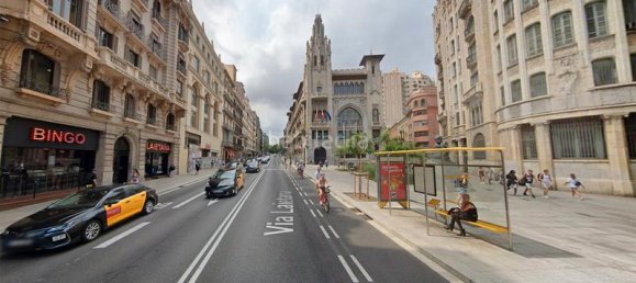 Apartamento de 2 dormitorios en Ciudad Vieja, Spain No. 153814 18