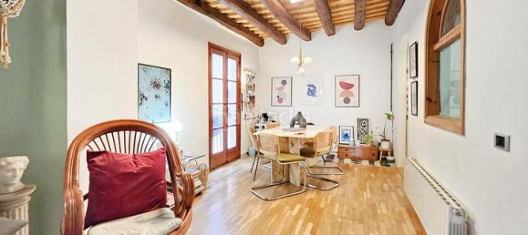 Apartamento de 2 dormitorios en Ciudad Vieja, Spain No. 153814 3