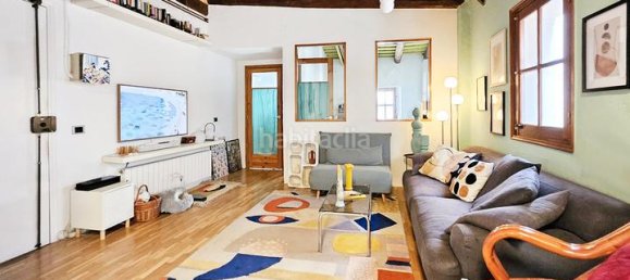Apartamento de 2 dormitorios en Ciudad Vieja, Spain No. 153814 2