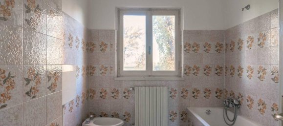 11-Zimmer Haus in Verrua Po, Italy, Nr. 83983 46