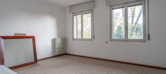 11-Zimmer Haus in Verrua Po, Italy, Nr. 83983 40