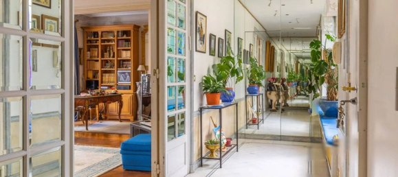 4 bedrooms Apartment in Paris, France No. 105872 6