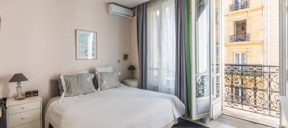 4 bedrooms Apartment in Paris, France No. 105872 12