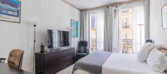 4 bedrooms Apartment in Paris, France No. 105872 10