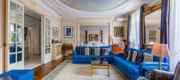 4 bedrooms Apartment in Paris, France No. 105872 4