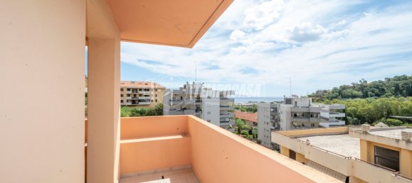 3 bedrooms Apartment in Messina, Italy No. 354177 31