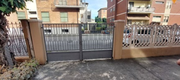 3غرفة شقة في Ferrara, Italy رقم 227057 49